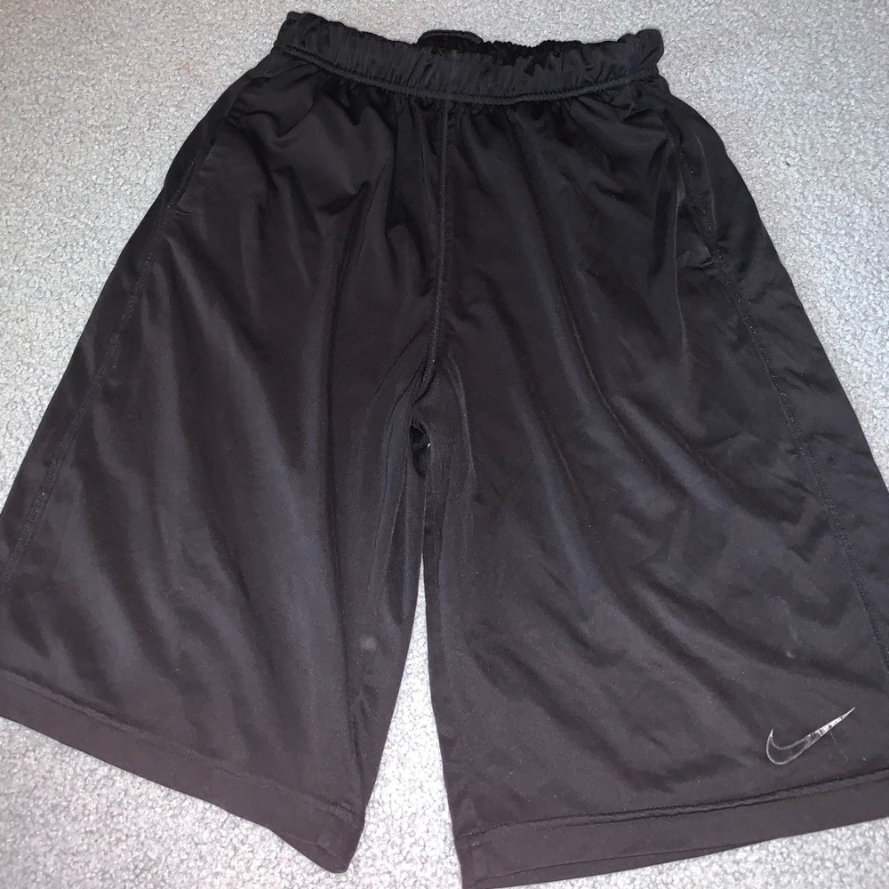 Black Nike shorts - Youth XL